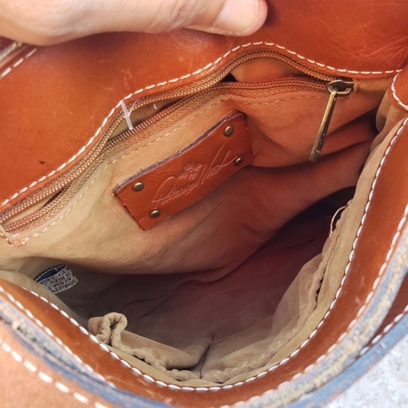 Patricia Nash VENEZIA Pouch Crossbody - Picture 13 of 16